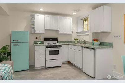 5241 16th Avenue NE, Seattle, WA 98105 - Photo 24