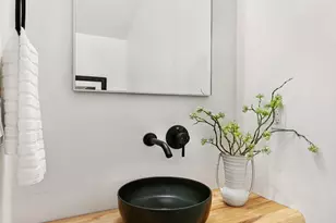 2006 B 19th Ave S, Seattle, WA 98144 - Photo 16