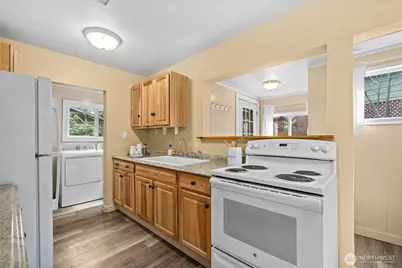 23711 Dorre Don Way SE, Maple Valley, WA 98038 - Photo 14