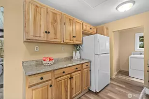 23711 Dorre Don Way SE, Maple Valley, WA 98038 - Photo 16