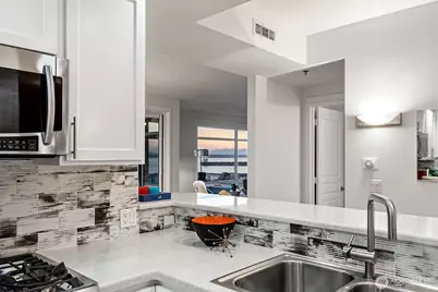 2801 1st Avenue #401, Seattle, WA 98121 - Photo 18