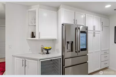 2801 1st Avenue #401, Seattle, WA 98121 - Photo 16