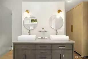 5610 W Mercer Way, Mercer Island, WA 98040 - Photo 20
