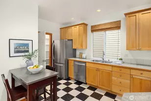 300 Wyatt Way NE, Bainbridge Island, WA 98110 - Photo 14