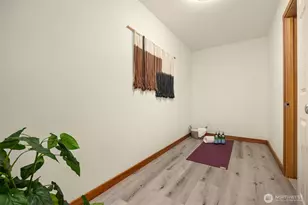 300 Wyatt Way NE, Bainbridge Island, WA 98110 - Photo 24