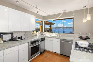 1621 10th St W, Kirkland, WA 98033 - Photo 14