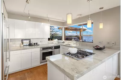 1621 10th Street W, Kirkland, WA 98033 - Photo 12