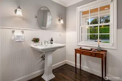 2242 79th Avenue NE, Medina, WA 98039 - Photo 14