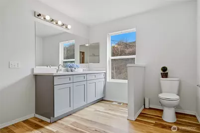 134 Index Avenue SE, Renton, WA 98056 - Photo 34