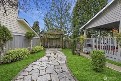 6015 116th Ave SE, Bellevue, WA 98006 - Photo 20