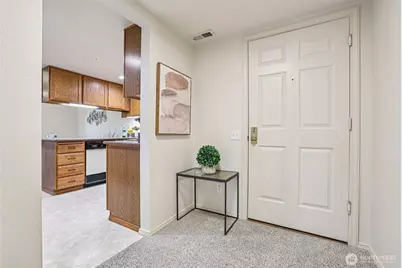 3935 226th Place SE #207, Issaquah, WA 98029 - Photo 4