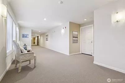 3935 226th Place SE #207, Issaquah, WA 98029 - Photo 2