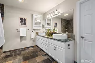 7139 NE Dolphin Dr, Bainbridge Island, WA 98110 - Photo 18