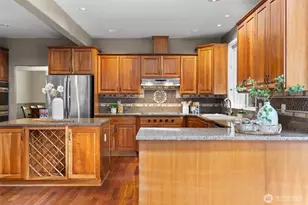 7139 NE Dolphin Dr, Bainbridge Island, WA 98110 - Photo 10