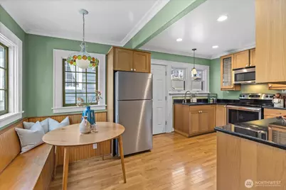 810 NE Ravenna Boulevard, Seattle, WA 98115 - Photo 10