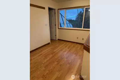 2700 123rd Avenue SE, Bellevue, WA 98005 - Photo 6