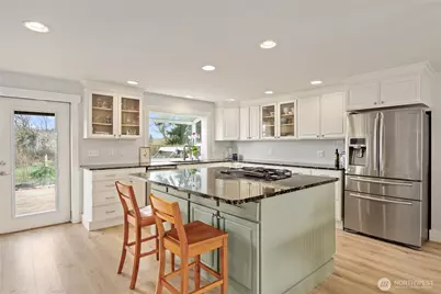 801 Livingston Bay Shore Drive, Camano Island, WA 98282 - Photo 8