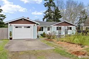 801 Livingston Bay Shore Dr, Camano Island, WA 98282 - Photo 2