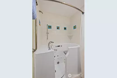 801 Livingston Bay Shore Drive, Camano Island, WA 98282 - Photo 18