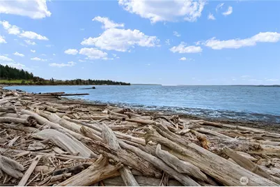 801 Livingston Bay Shore Drive, Camano Island, WA 98282 - Photo 32