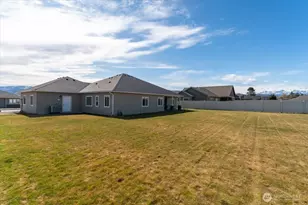 819 Autumn Crest Dr, Wenatchee, WA 98801 - Photo 10