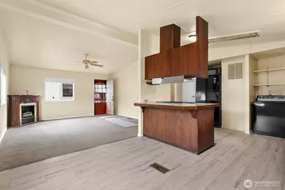 8322 19th Ave Court E #11, Tacoma, WA 98404 - Photo 6