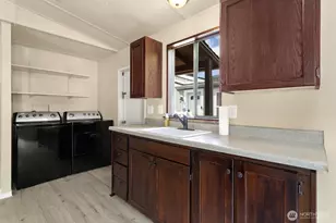 8322 19th Ave Ct E, Tacoma, WA 98404 - Photo 8