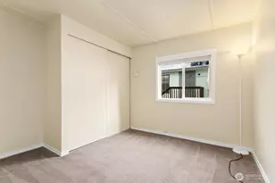 8322 19th Ave Ct E, Tacoma, WA 98404 - Photo 10