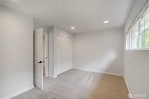 22718 SE 12th Pl, Sammamish, WA 98075 - Photo 24