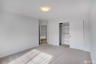 22718 SE 12th Pl, Sammamish, WA 98075 - Photo 30