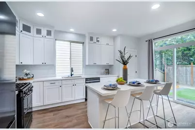 22718 SE 12th Place, Sammamish, WA 98075 - Photo 10