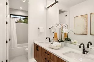 218 109th Ave SE, Bellevue, WA 98004 - Photo 28