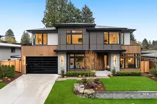 218 109th Ave SE, Bellevue, WA 98004 - Photo 2