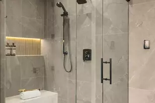 218 109th Ave SE, Bellevue, WA 98004 - Photo 24