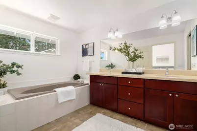 15920 NE 51st St, Redmond, WA 98052 - Photo 16