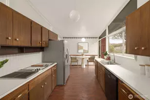 4360 Somerset Blvd SE, Bellevue, WA 98006 - Photo 12