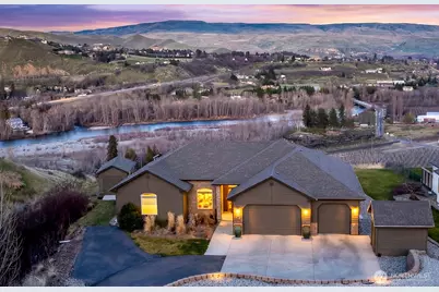 3045 Eastview Lane, Wenatchee, WA 98801 - Photo 1