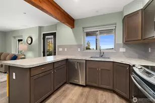 12511 Cole Point Dr, Anderson Island, WA 98303 - Photo 30