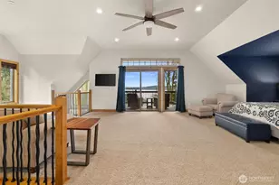 12511 Cole Point Dr, Anderson Island, WA 98303 - Photo 20