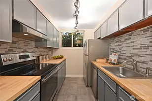 3400 25th Ave W, Seattle, WA 98199 - Photo 4