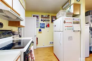 530 SW 4th St, College Place, WA 99324 - Photo 14
