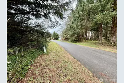 126 Olympic View Avenue NE, Ocean Shores, WA 98569 - Photo 14