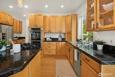 5151 55th Avenue S, Seattle, WA 98118 - Photo 12