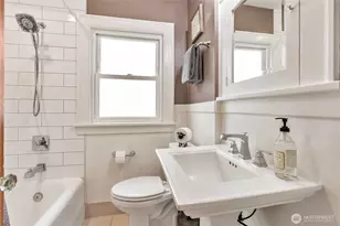 154 NW 73rd St, Seattle, WA 98117 - Photo 16