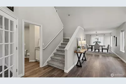 1909 Highpoint Street, Enumclaw, WA 98022 - Photo 2