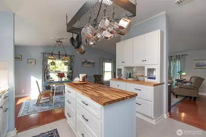 202 S Bayview Avenue, Port Angeles, WA 98362 - Photo 12