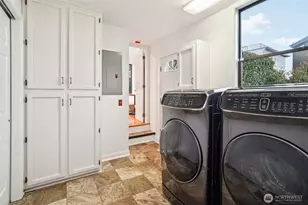 1114 2nd Ave N, Seattle, WA 98109 - Photo 14