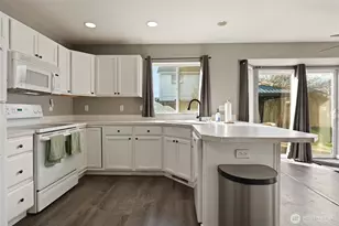 9826 Greenleaf Loop SE, Yelm, WA 98597 - Photo 14