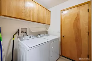 716 S N St, Port Angeles, WA 98363 - Photo 30