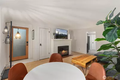 8731 13th Avenue NW, Seattle, WA 98117 - Photo 4